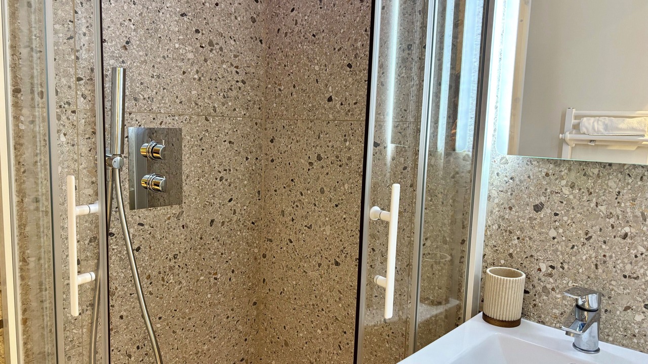 Photo of Bathroom in Griffon - Royale