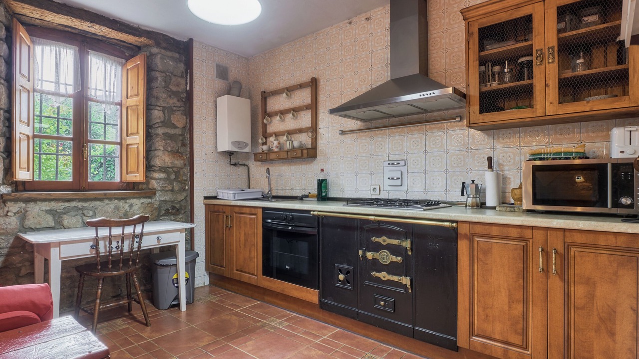 Photo of Kitchen in La Pola de Gordon