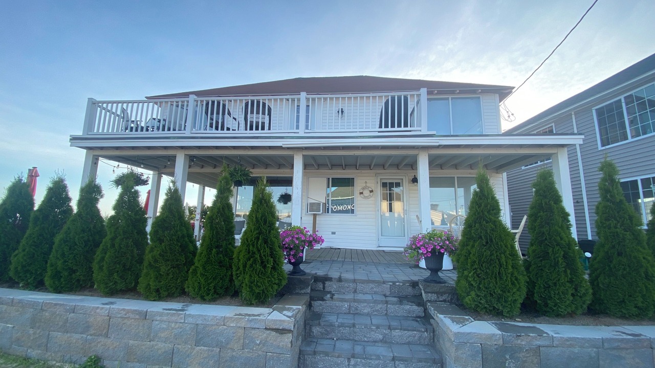 Photo of Others in Old Lyme