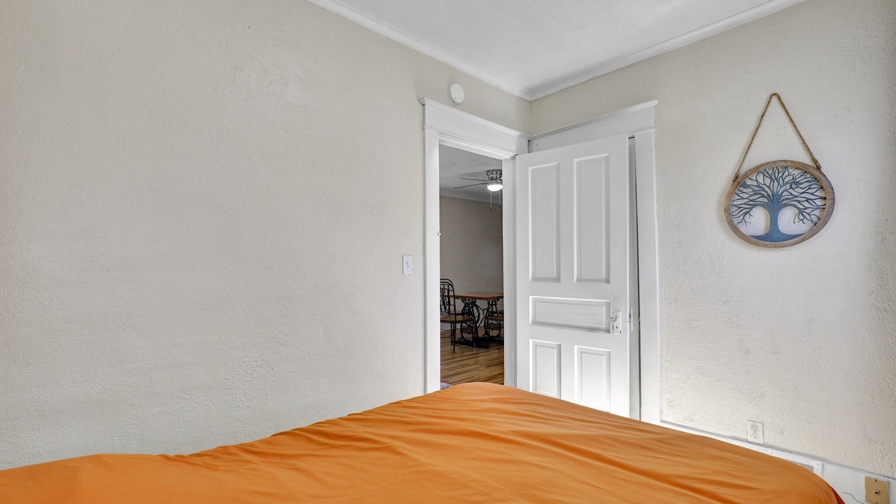 Photo of Bedroom in Lansing