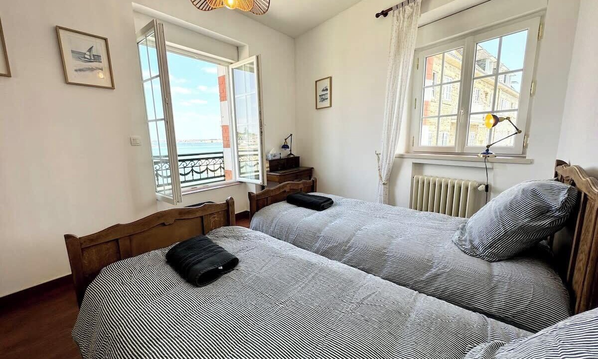 Photo of Bedroom in Larmor-Plage