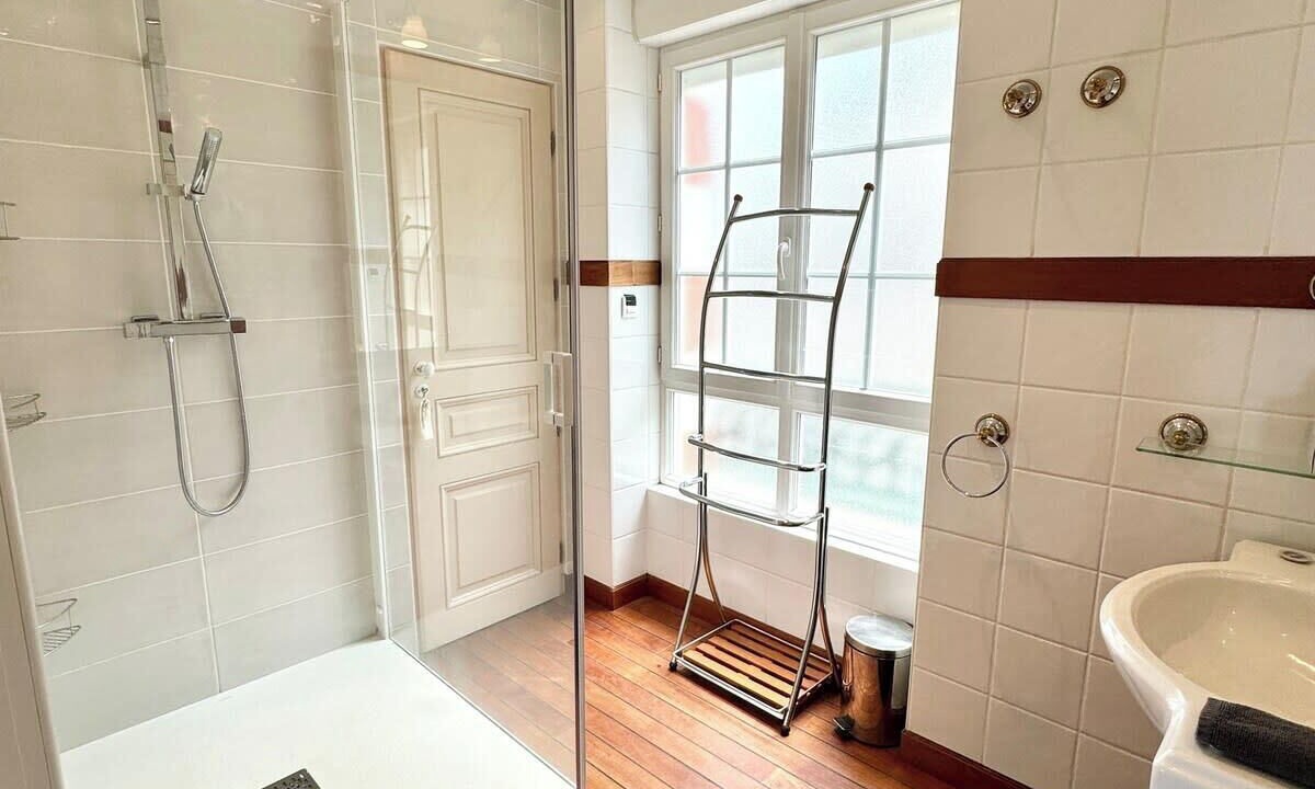Photo of Bathroom in Larmor-Plage