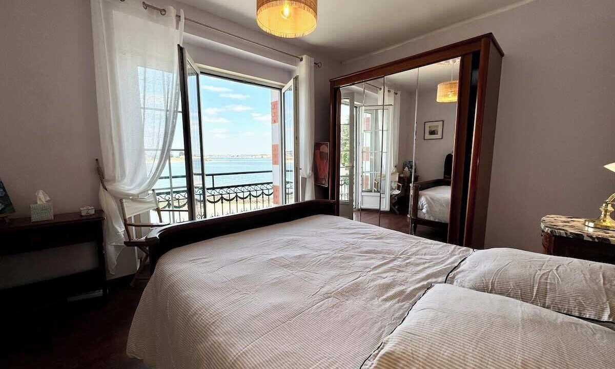 Photo of Bedroom in Larmor-Plage
