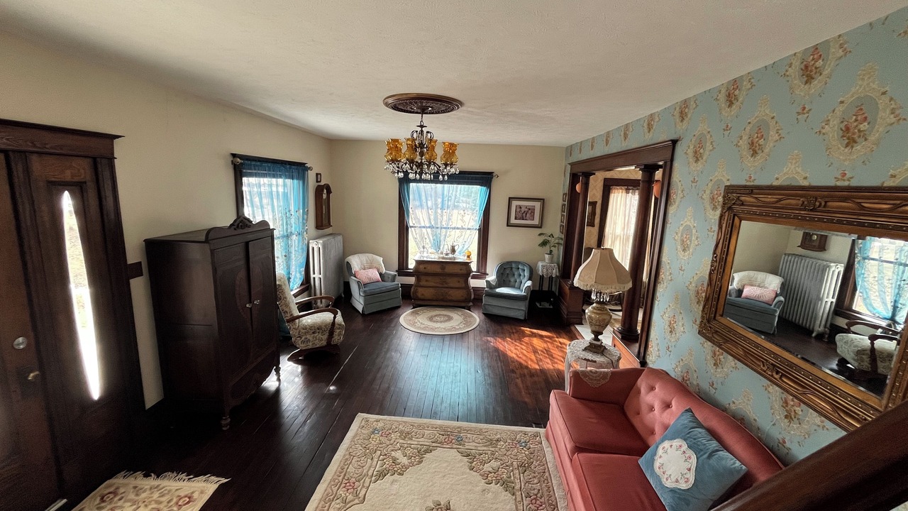 Photo of Livingroom in Creal Springs