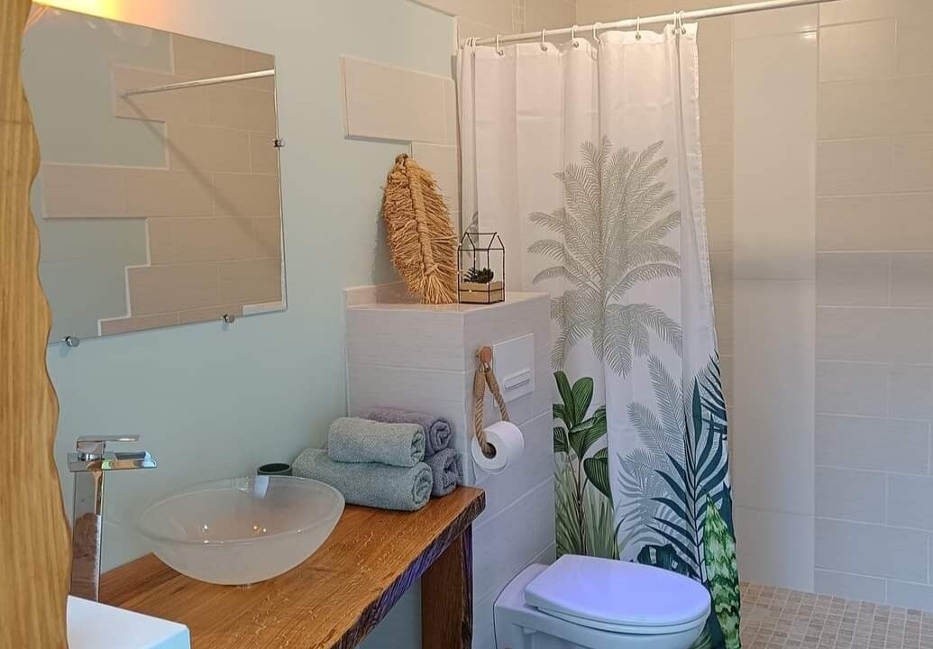 Photo of Bathroom in Bouce