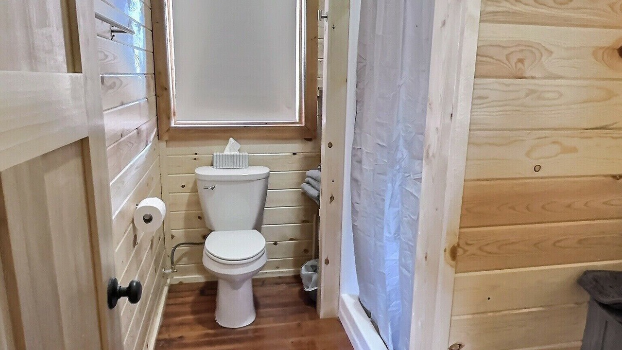 Photo of Bathroom in Waumandee