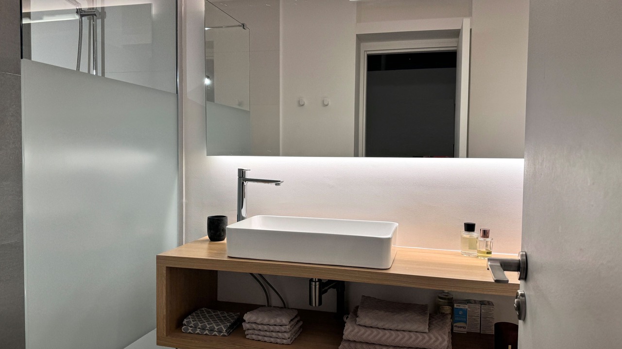 Photo of Bathroom in Quartier de la Goutte-d'Or
