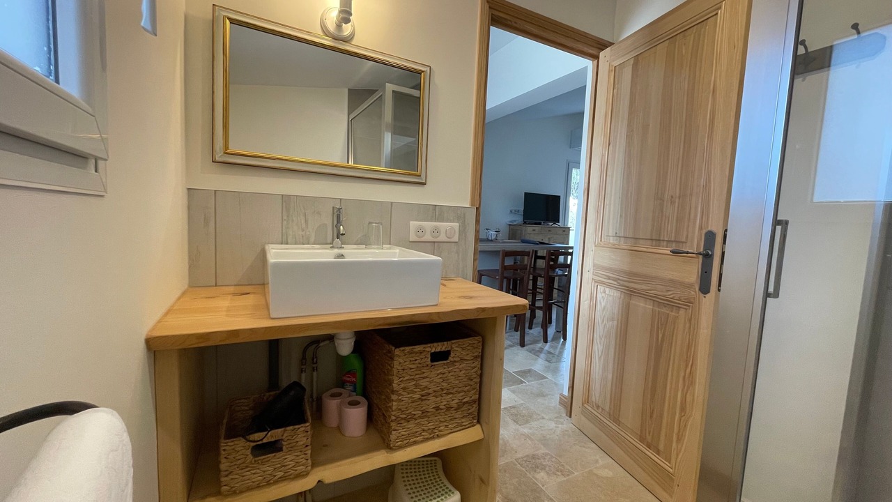 Photo of Bathroom in Fox-Amphoux