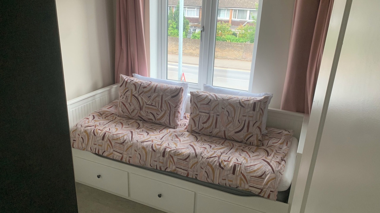 Photo of Bedroom in Uxbridge South