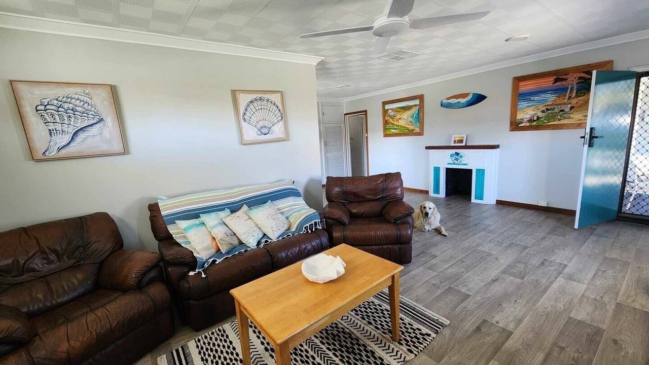 Photo of Livingroom in Shoalwater