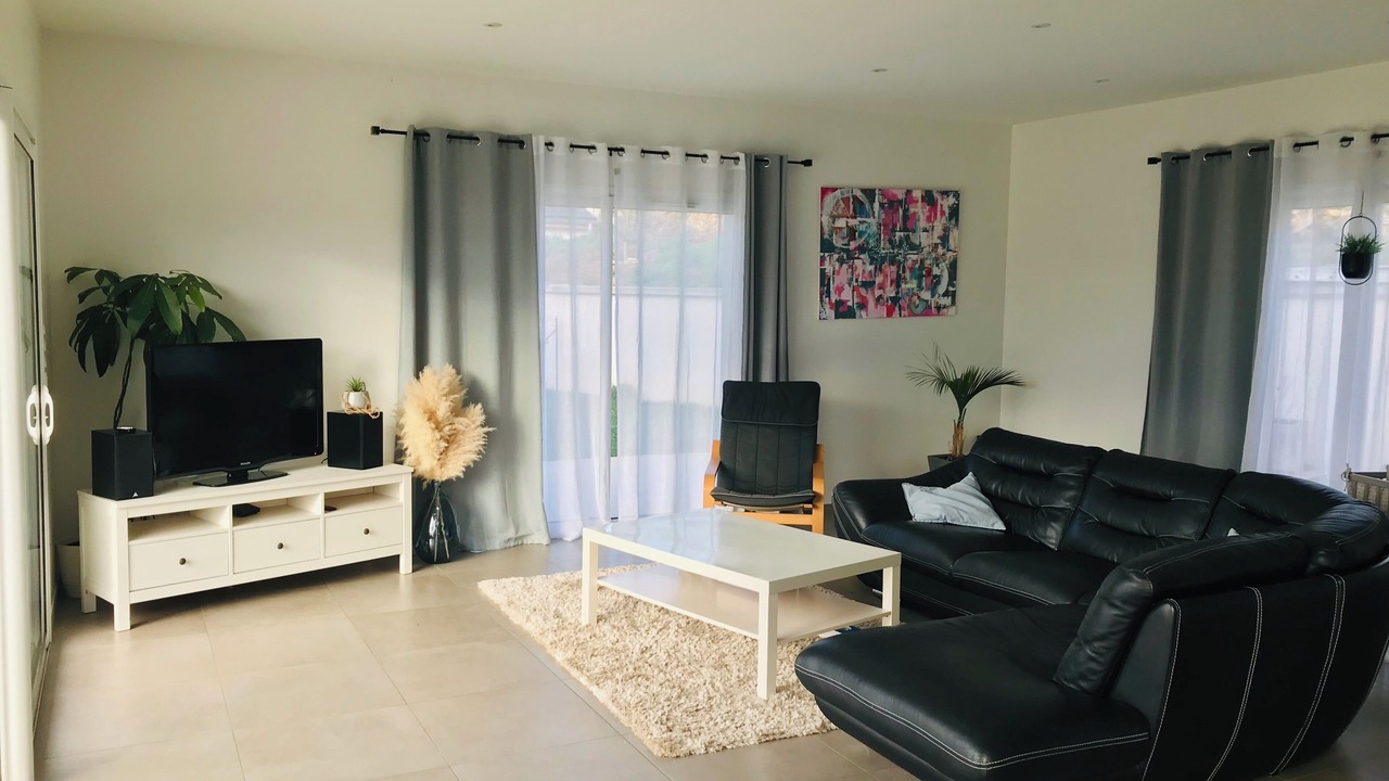 Photo of Livingroom in Vesseaux