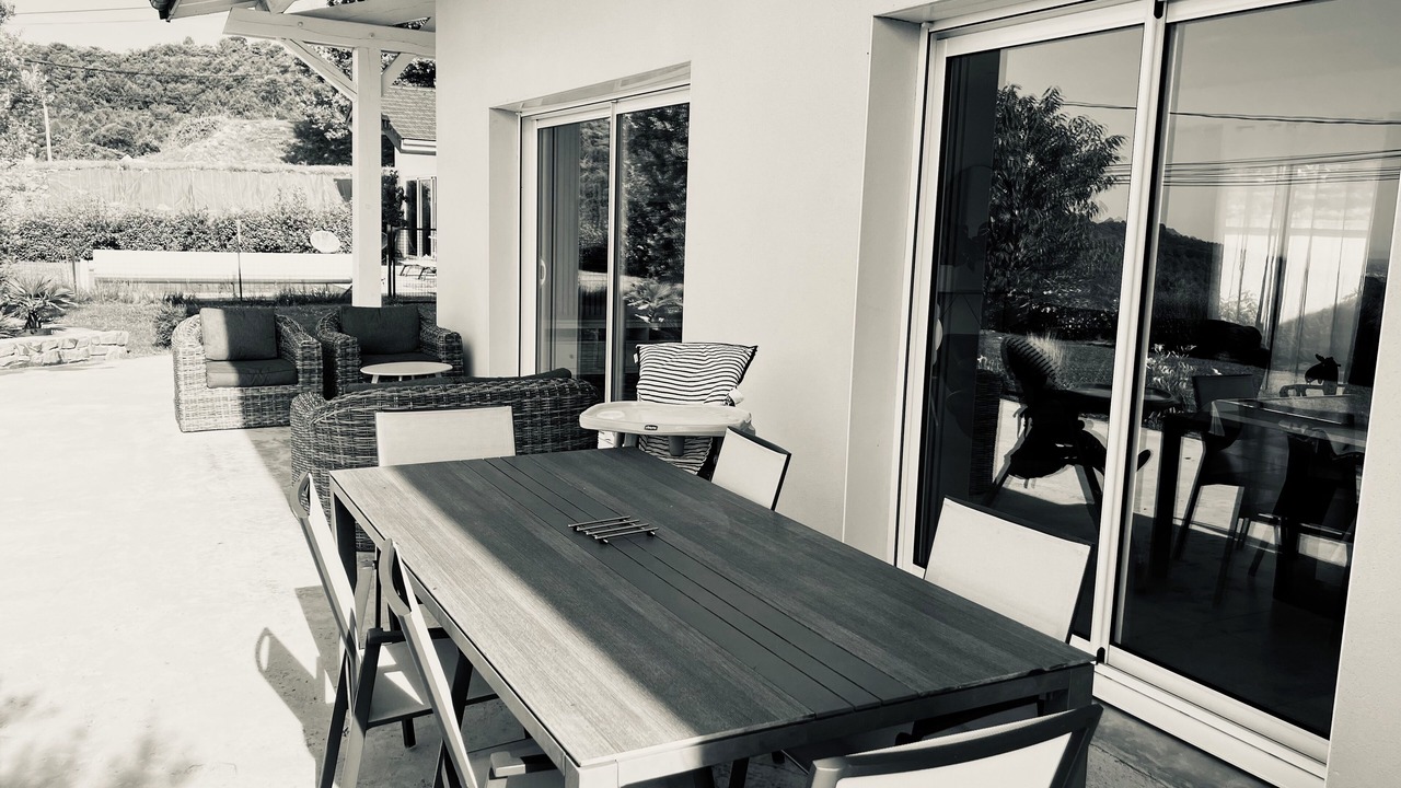 Photo of Outdoor in Vesseaux