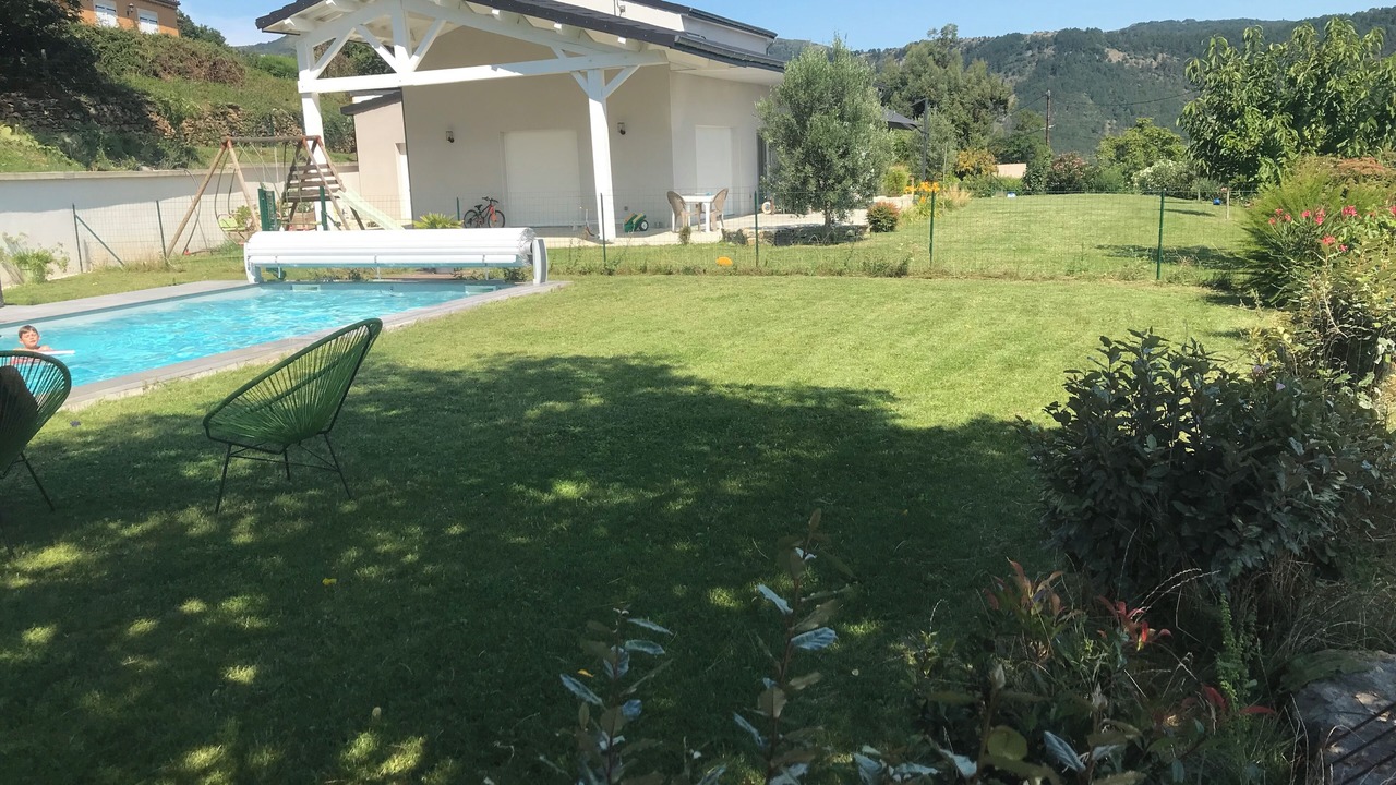 Photo of Outdoor in Vesseaux