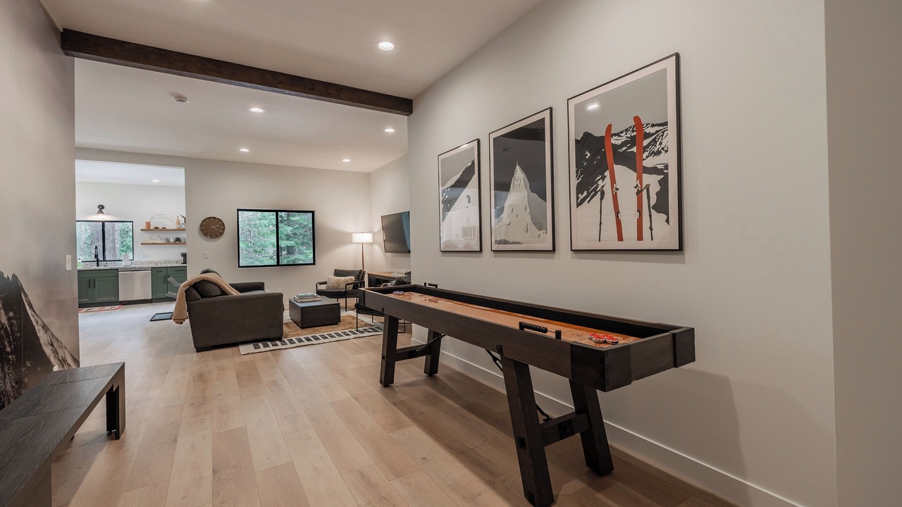 Photo of Livingroom in Snoqualmie Pass