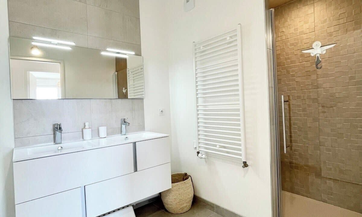 Photo of Bathroom in Larmor-Plage