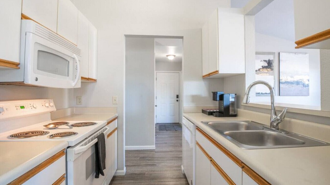 Photo of Kitchen in Groveland
