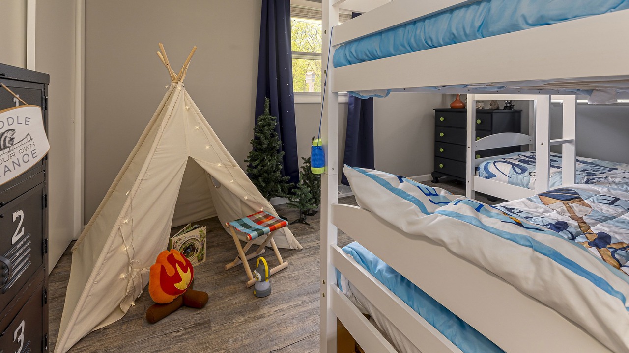 Photo of Bedroom in Goreville