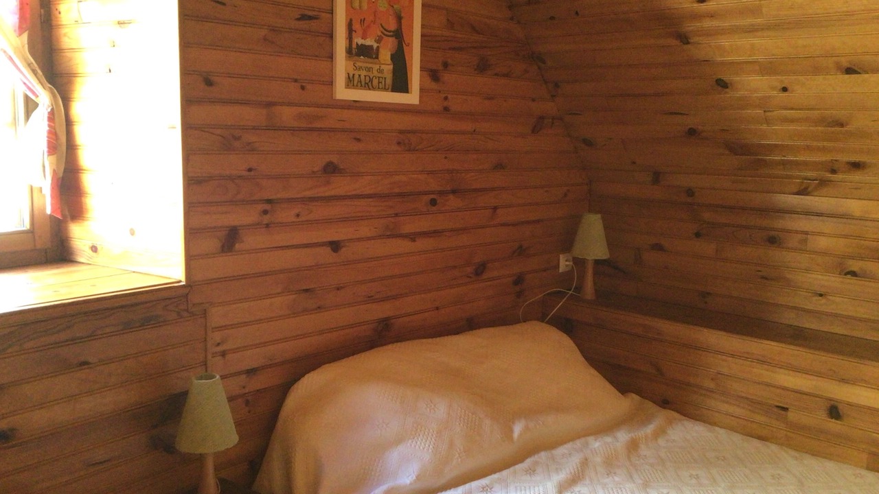 Photo of Bedroom in Melles