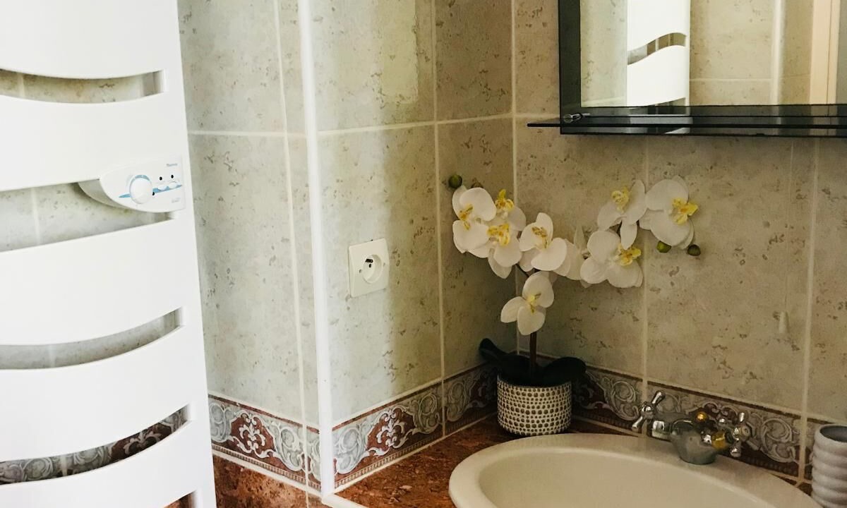 Photo of Bathroom in Langon