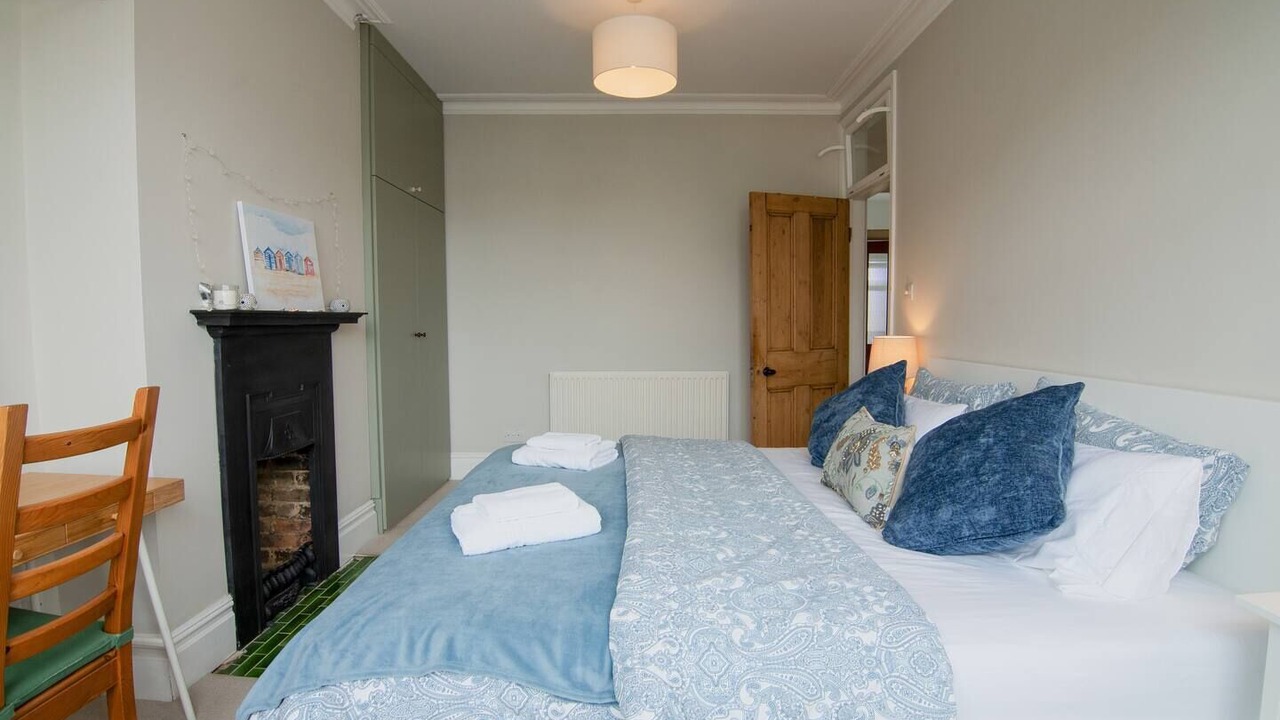 Photo of Bedroom in Southend-on-Sea