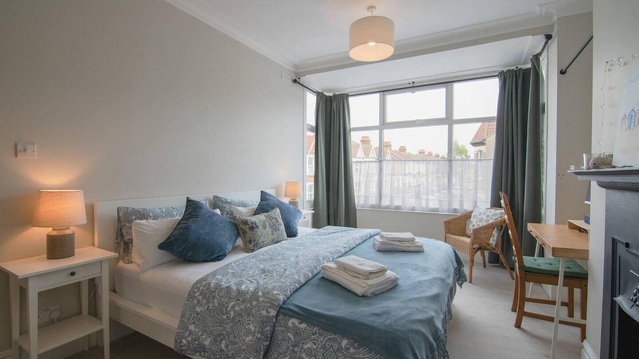 Photo of Bedroom in Southend-on-Sea