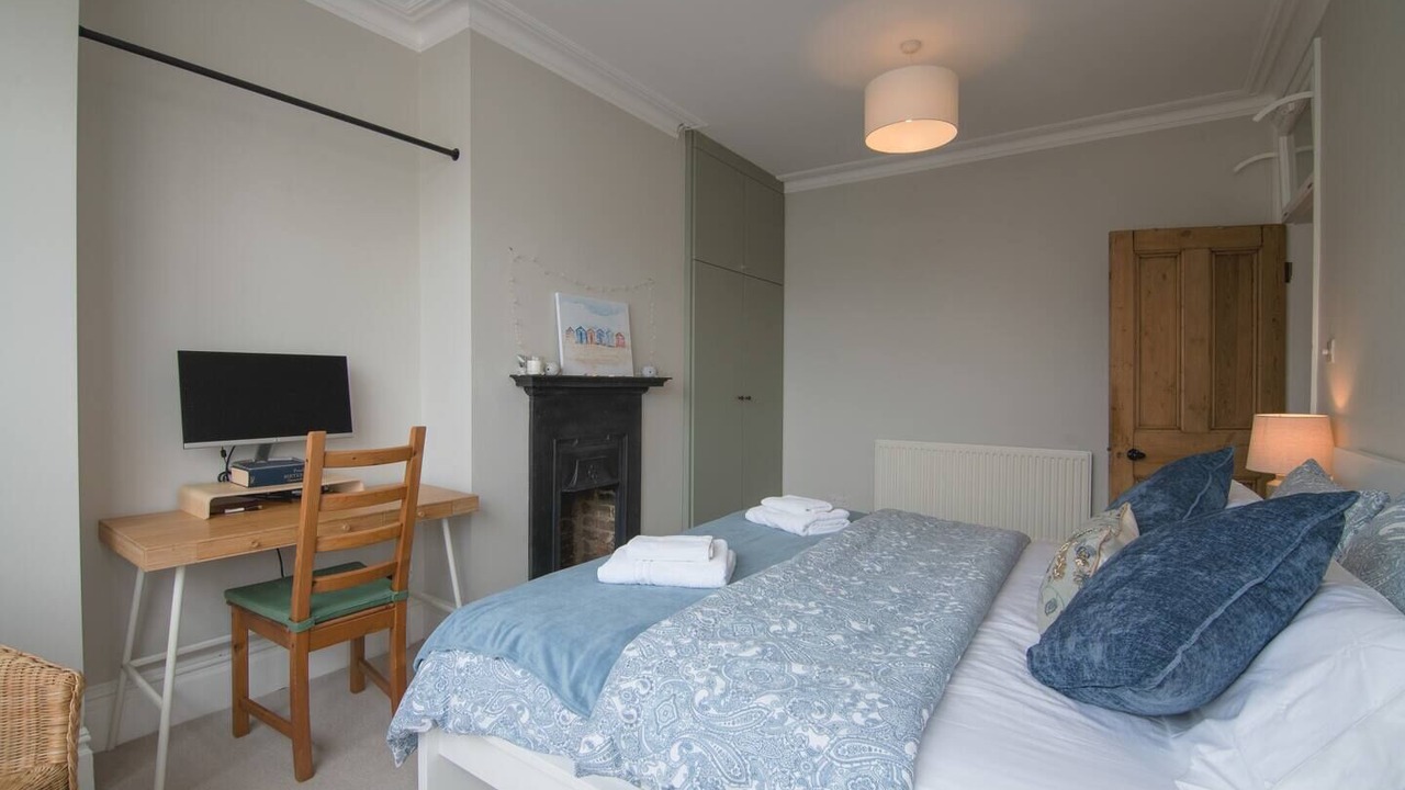 Photo of Bedroom in Southend-on-Sea