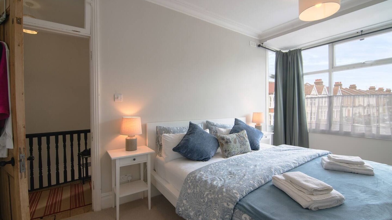 Photo of Bedroom in Southend-on-Sea
