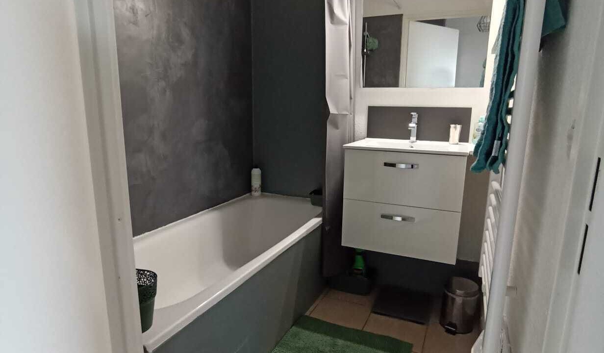 Photo of Bathroom in Blaye