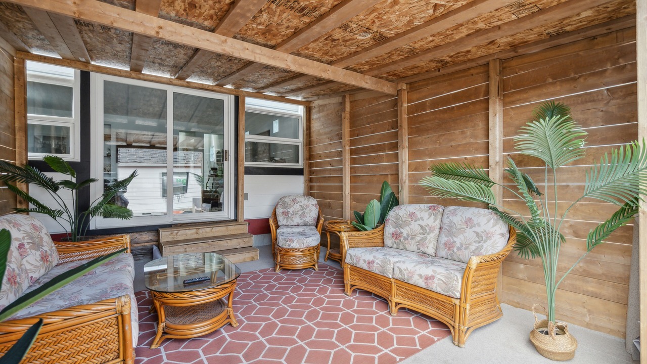 Photo of Patio Balcony in Northwest Calgary