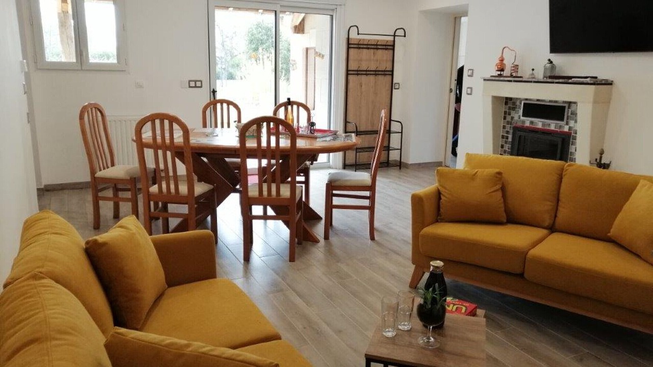Photo of Livingroom in Thenay