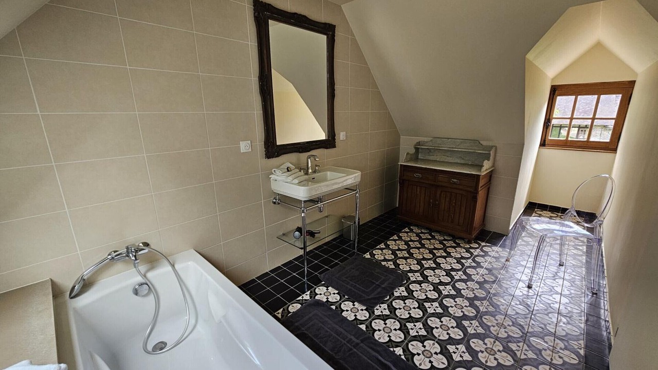 Photo of Bathroom in Contres