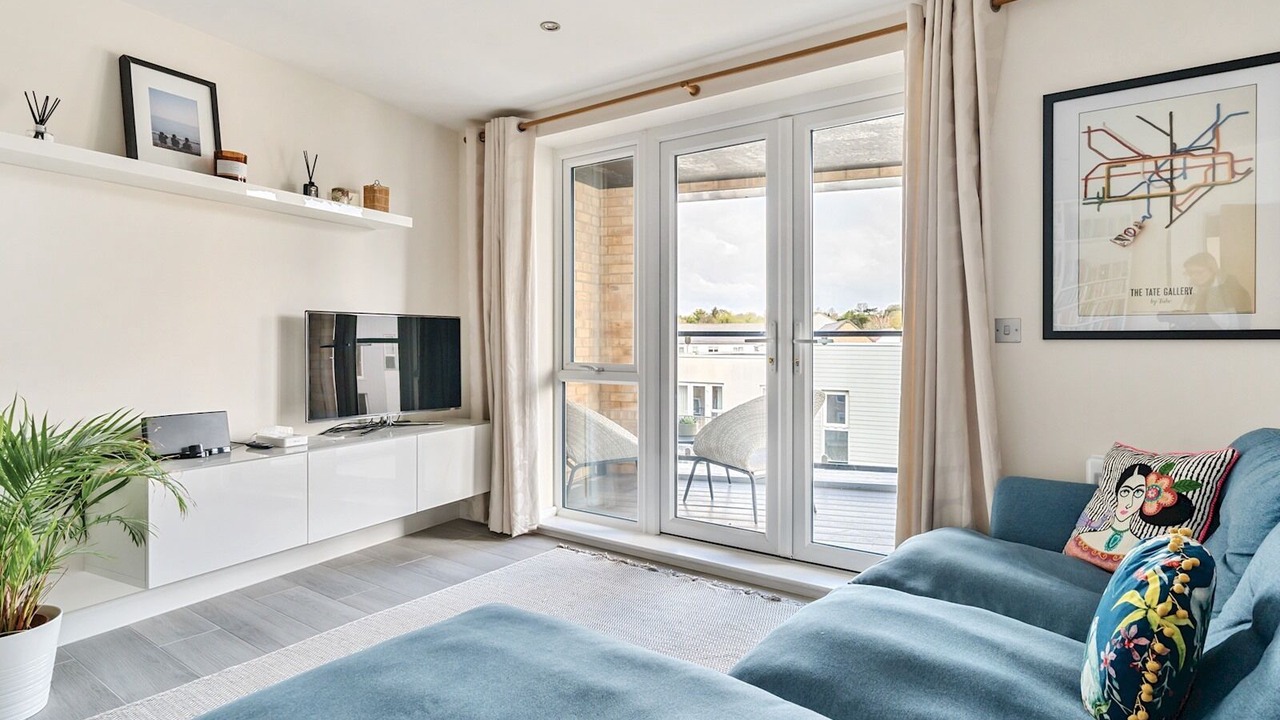 Photo of Livingroom in Runnymede