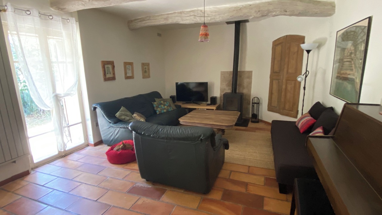Photo of Livingroom in Entrecasteaux