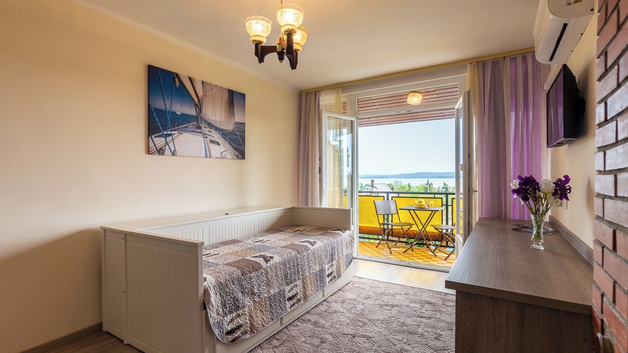 Photo of Livingroom in Revfulop
