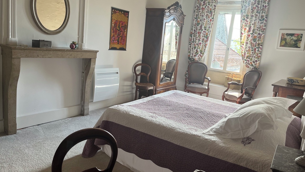 Photo of Bedroom in Meursault