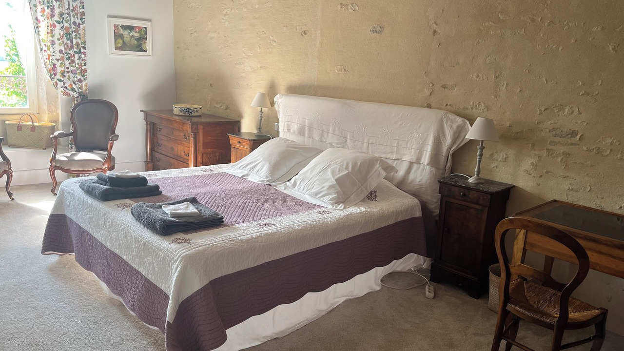 Photo of Bedroom in Meursault