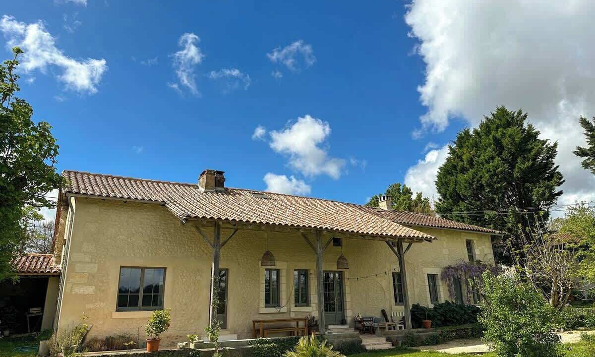 Photo of Outdoor in Saint-Quentin-de-Chalais