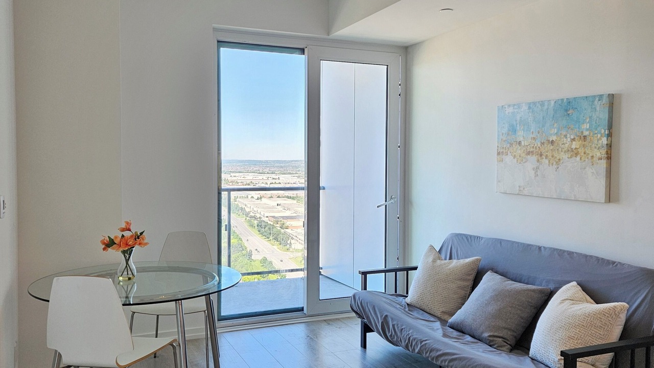 Photo of Livingroom in Vaughan
