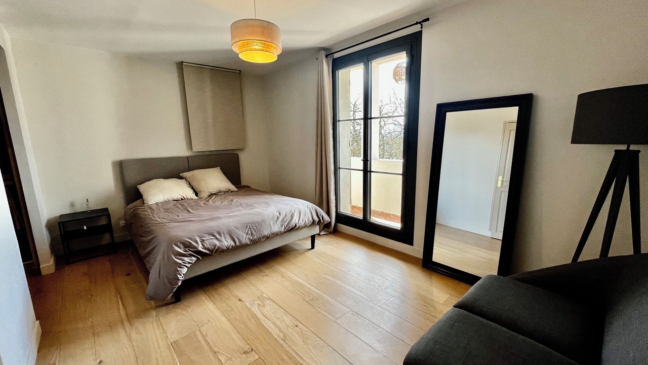 Photo of Bedroom in Saint-Maximin-la-Sainte-Baume