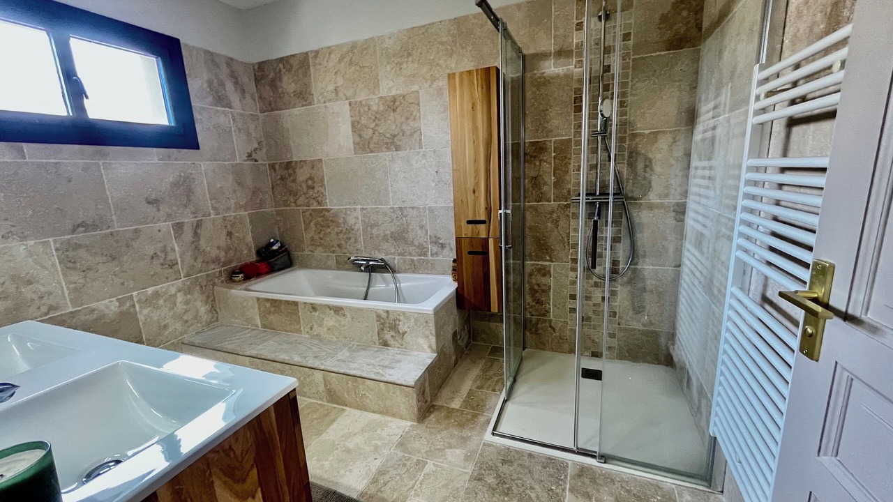 Photo of Bathroom in Saint-Maximin-la-Sainte-Baume