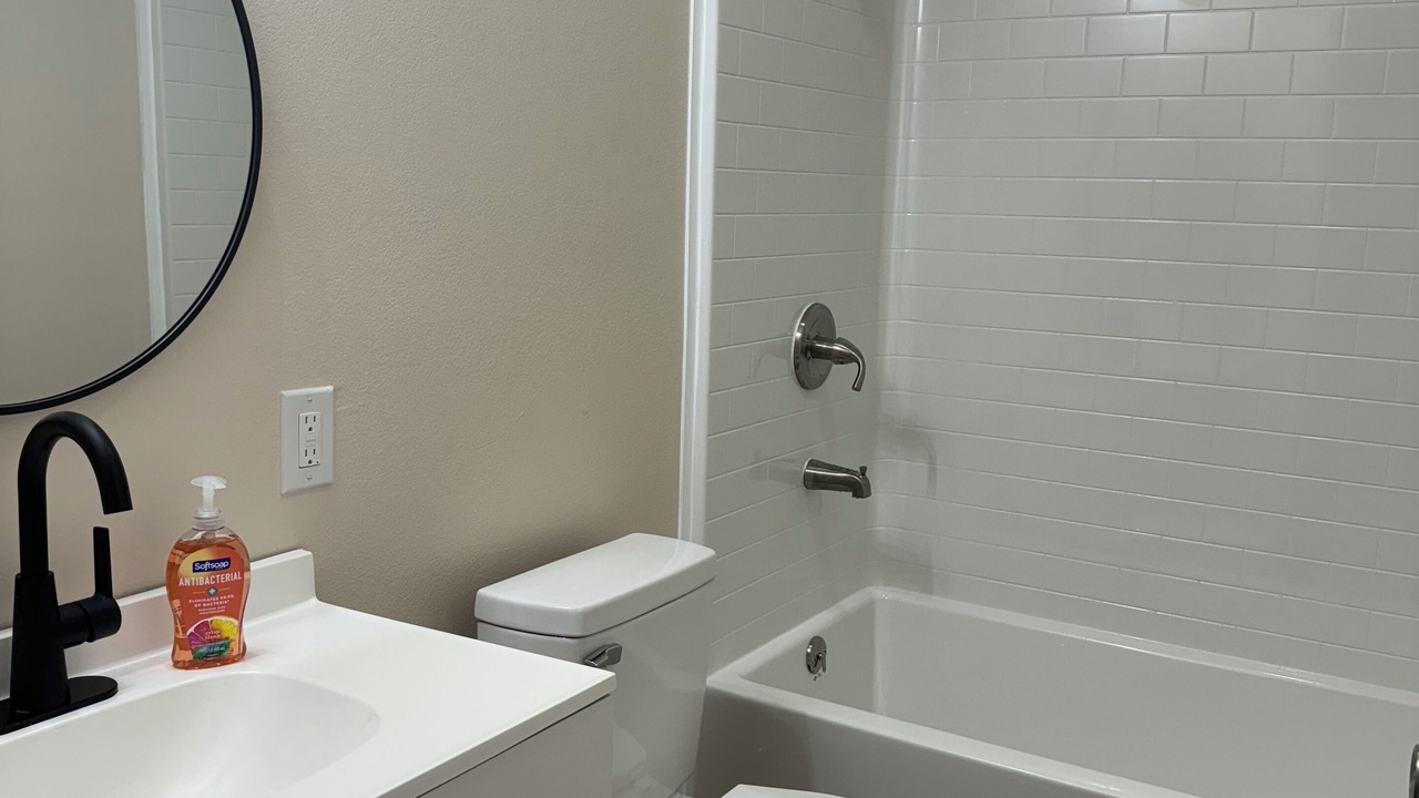 Photo of Bathroom in Blytheville