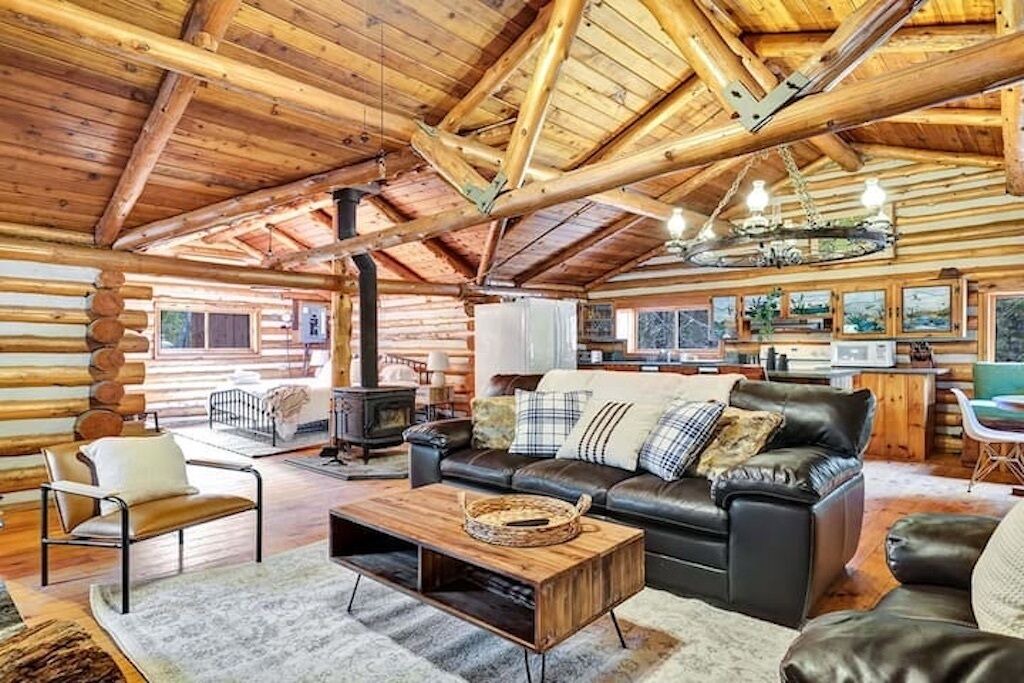 Photo of Livingroom in Rideau Lakes