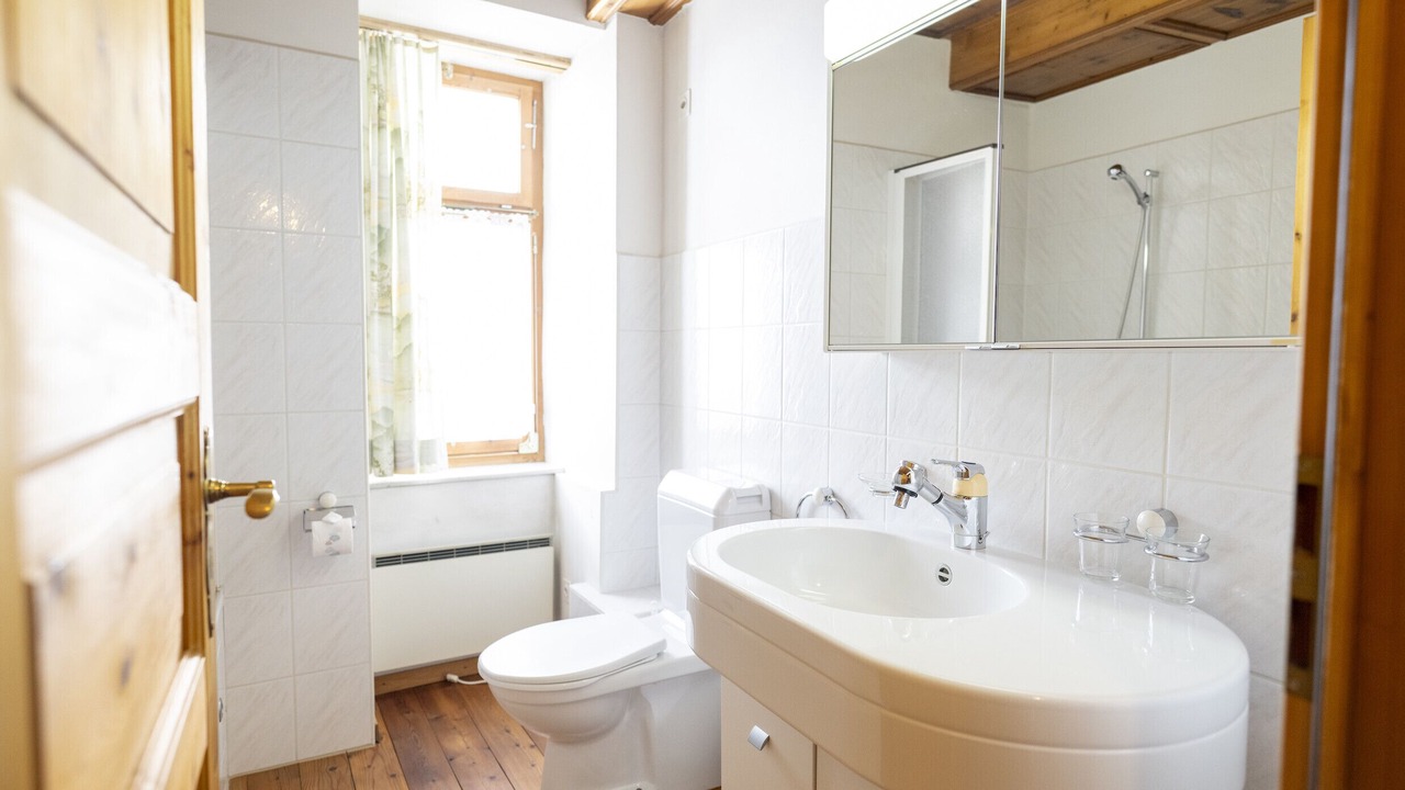 Photo of Bathroom in Ardez