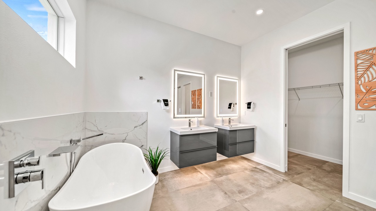 Photo of Bathroom in Arlington Park