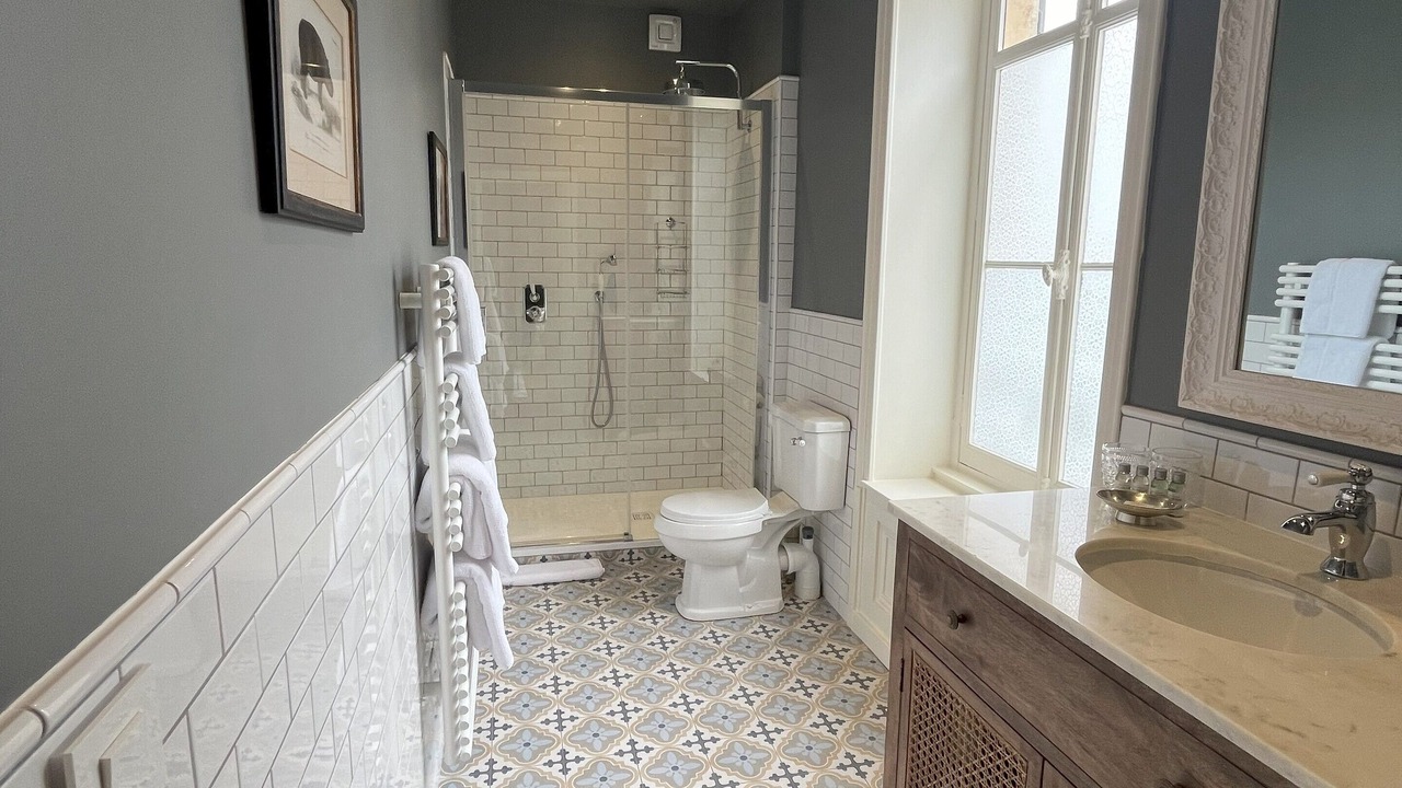 Photo of Bathroom in Meursault