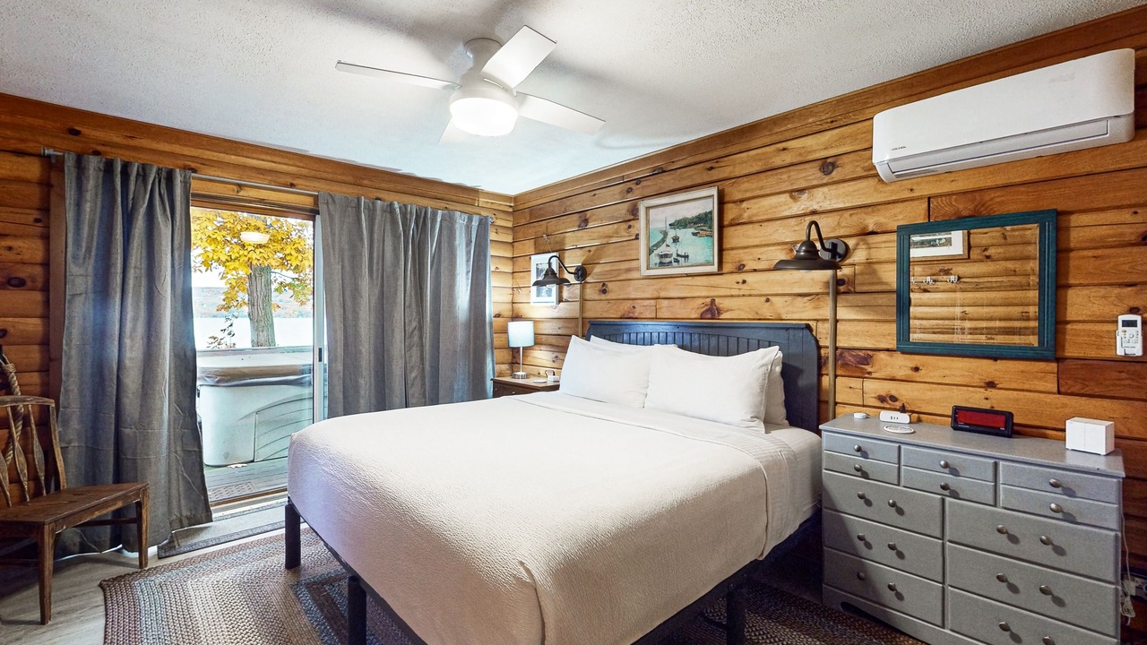 Photo of Bedroom in Valois