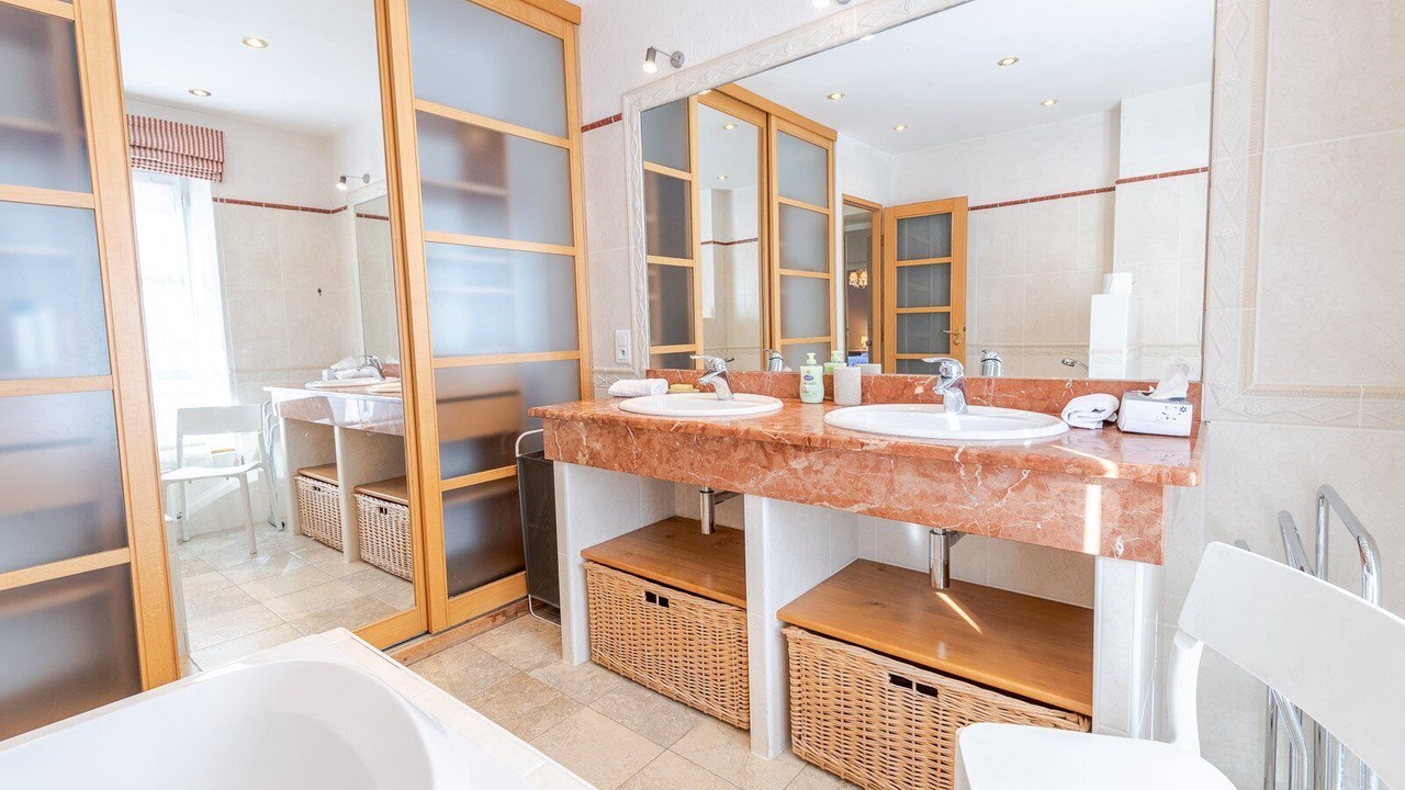 Photo of Bathroom in Francueil