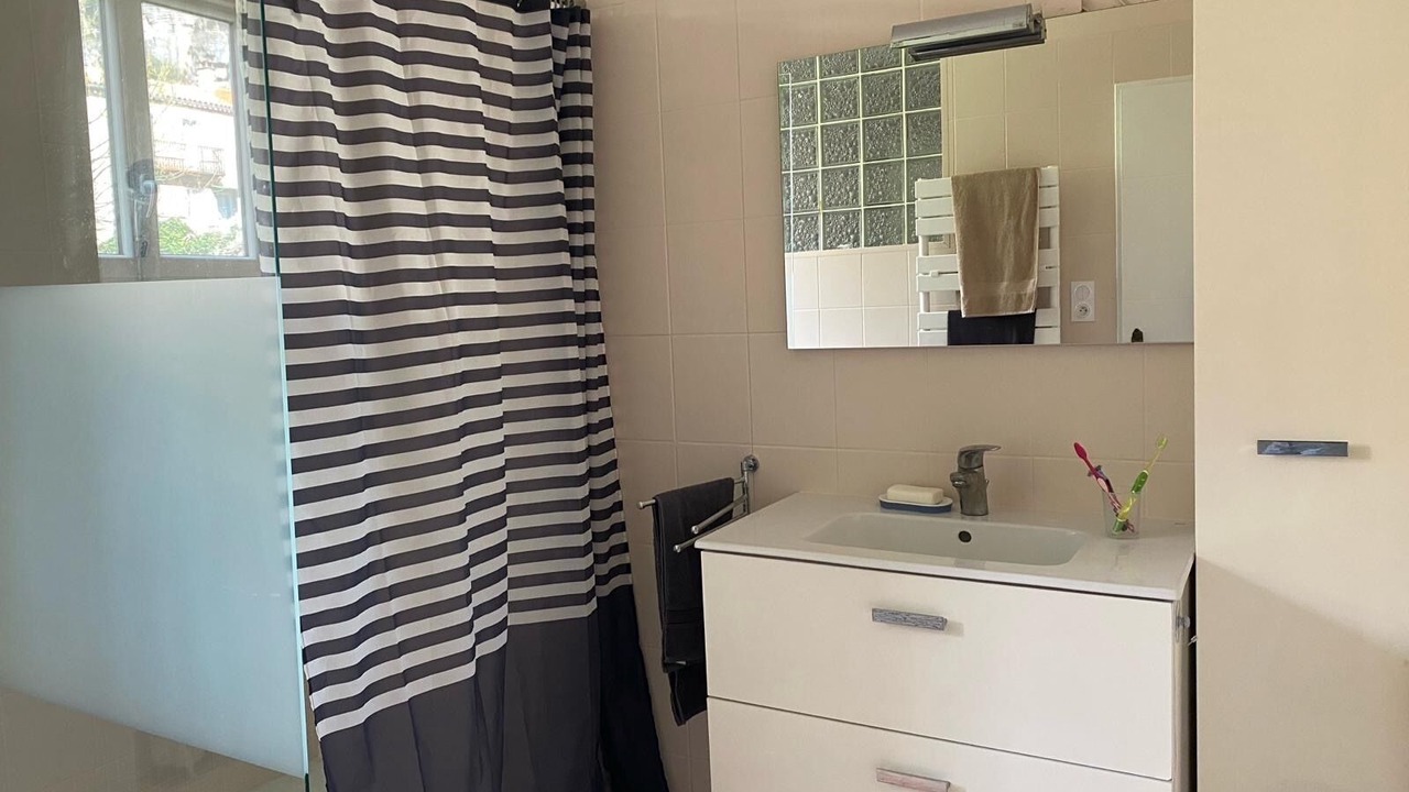 Photo of Bathroom in Pegairolles-de-l'Escalette