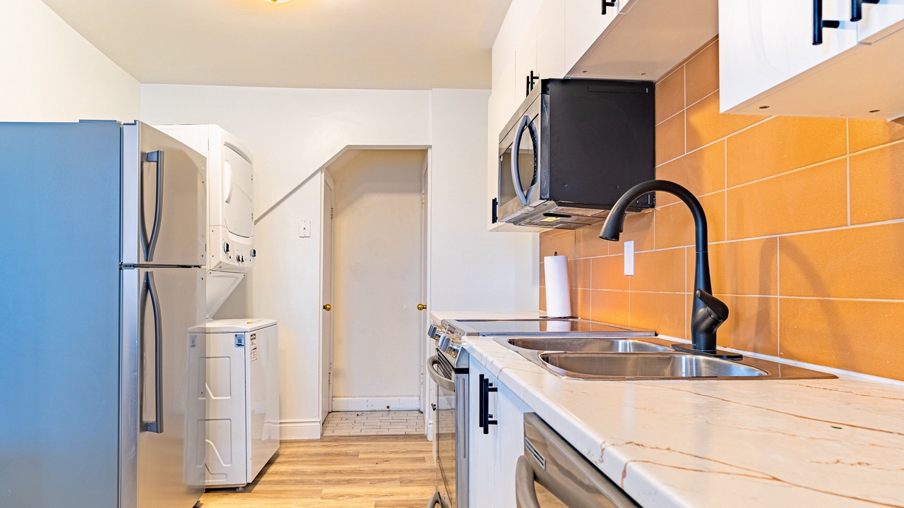 Photo of Kitchen in Glabar Park