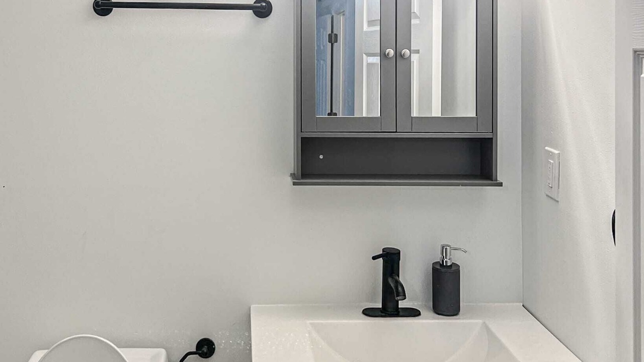 Photo of Bathroom in Glabar Park